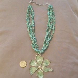 Simply stunning turquoise necklace with flower